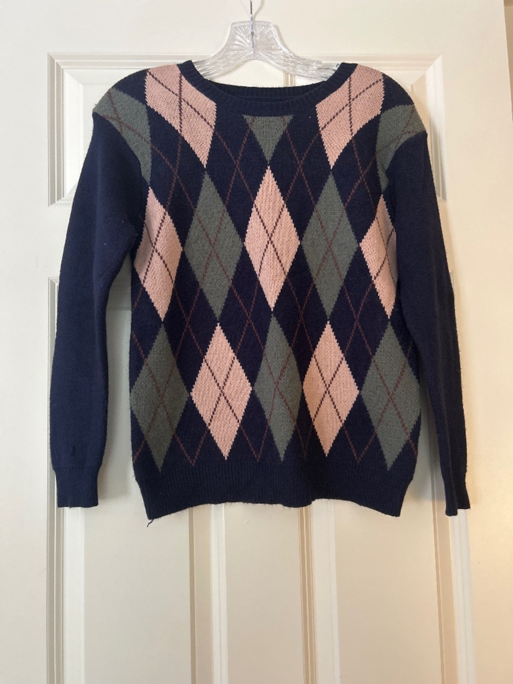 Women’s argyle print sweater